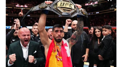 MMA. ILIA "El Matador" TOPURIA 15-0 (UFC Featherweight Champion)