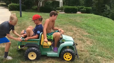 Desafíos de bebés! Cuando las caídas se convierten en diversión