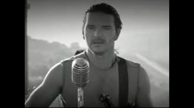 El mojado Ricardo Arjona
