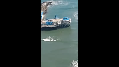 JUAN PRO OREE EN OCÉANO PACÍFICO