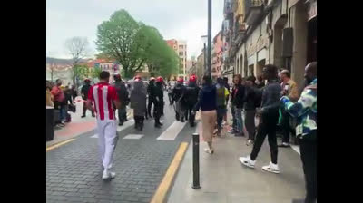 ¿En qué país  avanzados permitirian que "africanos y moros  " insultaran a vox?