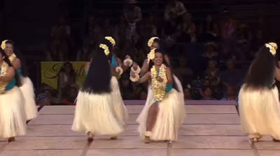 Wahine - Hālau Kekuaokalā‘au‘ala‘iliahi