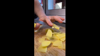 Receta Rápida de Tortilla de Patatas para una Cena Perfecta