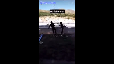 Tiran piedras a los coches y lo suben a redes sociales