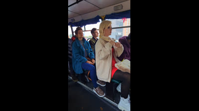 Mira este video y piensa si no es necesario empezar ayudarnos  como personas que somos..