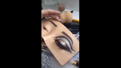 Smokey eyes: Tutorial fácil para una mirada intensa y seductora