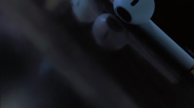 Apple eyerbard photography