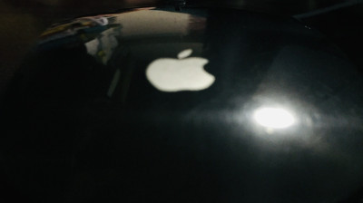 Apple logo photography