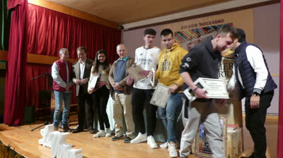 ENTREGA PREMIOS LITERARIOS JAVIER SIERRA EN COLEGIO LAS VIÑAS DE TERUEL