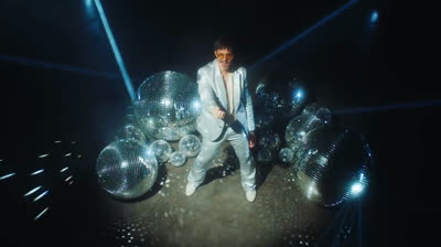 Emmanuel Horvilleur - Yo Soy la Disco (Official Video)