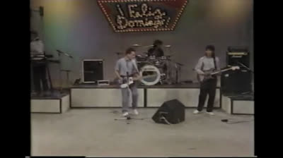 Los Enanitos Verdes - Simulacro de tension ( en vivo )