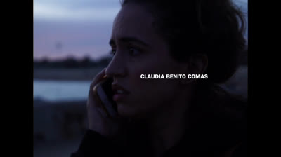 Una Mujer frente al Mar