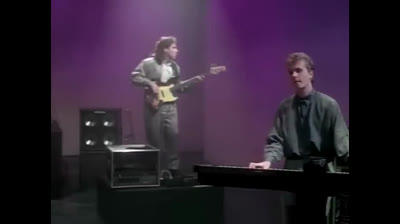 Suzanne Vega - Solitude Standing