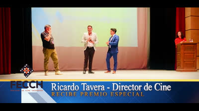 Ricardo Tavera - Recibe Premio Especial - Festival de Cine de Chihuahua