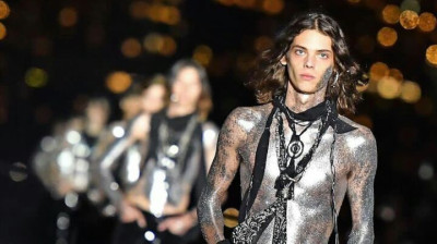 ERIN  MOMMSEN  WOLFF - YVES  SAINT  LAURENT   MENSWER  SPRING   SUMMER  2024.