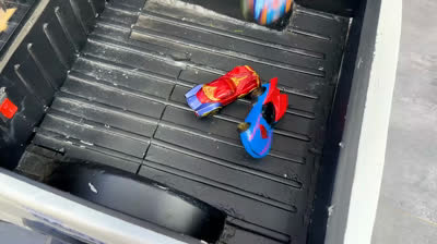 Kurze Videos von lustigen Stürzen