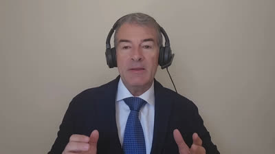 Vox  cada dia es mas de lo mismo y cuando un político no hace manifestaciones.