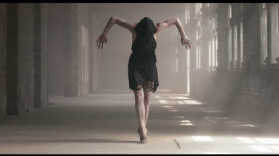 PAINTED - ERIN  MOMMSEN  WOLFF - EXPERIMENTAL  DANCE - SHORT FILM  FROM  MY  AUTHORSHIP.