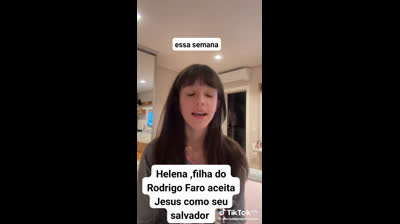 Filha do apresentador recebe jesus como senhor e salvador , aleluia. Aceite jesus você TB. Sua vida vai mudar. ELE GARANTE.